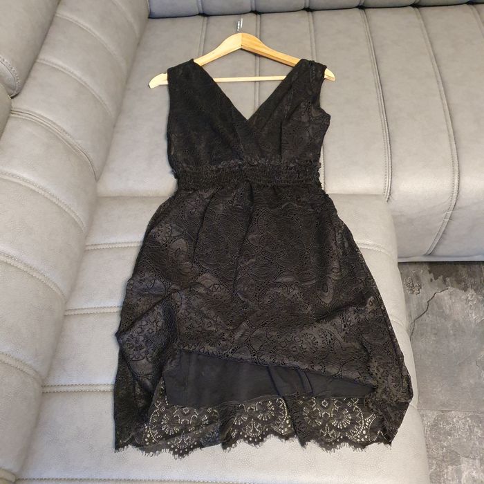 Sukienka czarna koronkowa, roz.38, stan idealny.  Butik