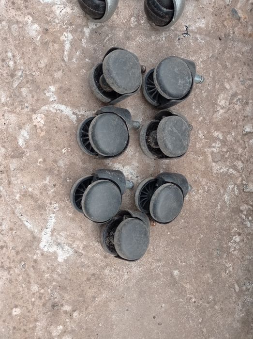 Колеса ролики мебельные