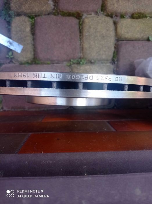 Диск тормозной SKODA OCTAVIA 97-/VW GOLF IV передний  RD.3325.DF2804