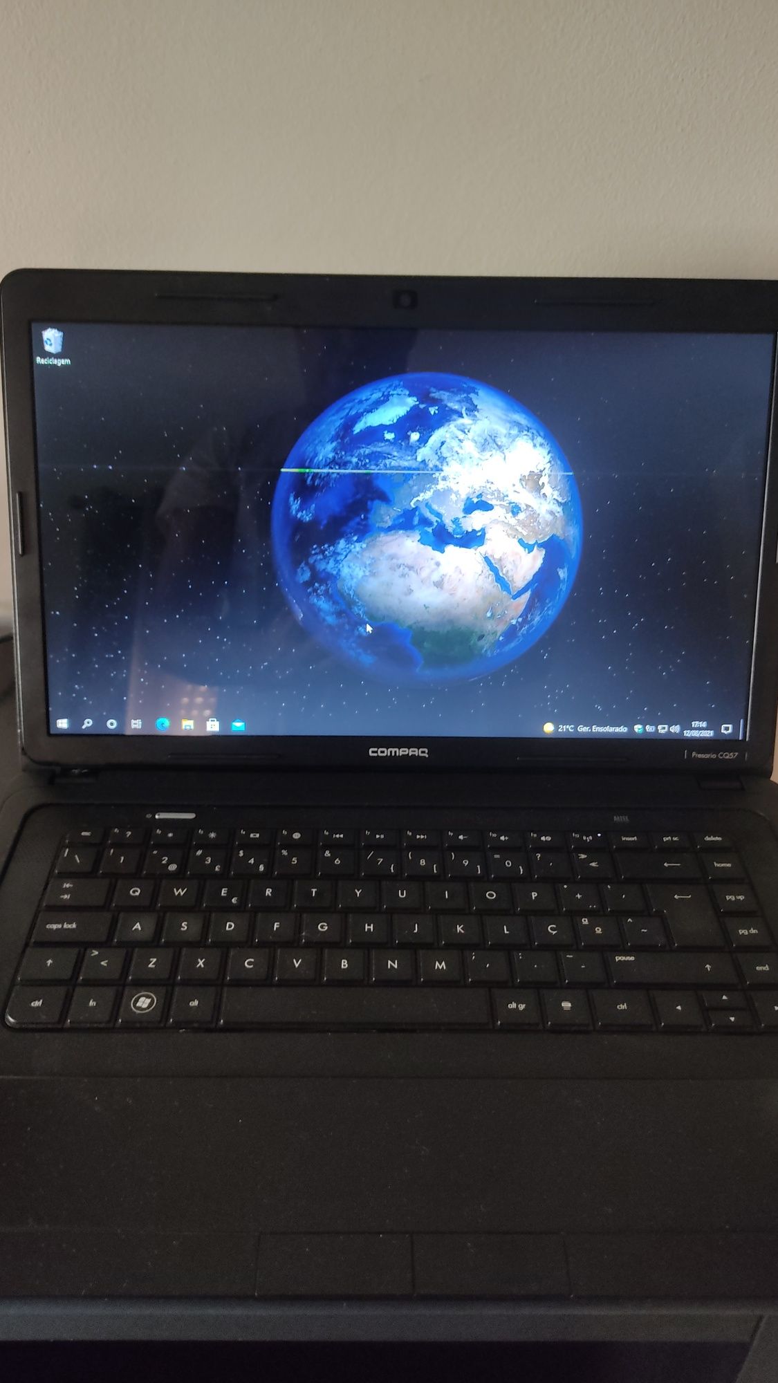 Vendo Compaq CQ 57