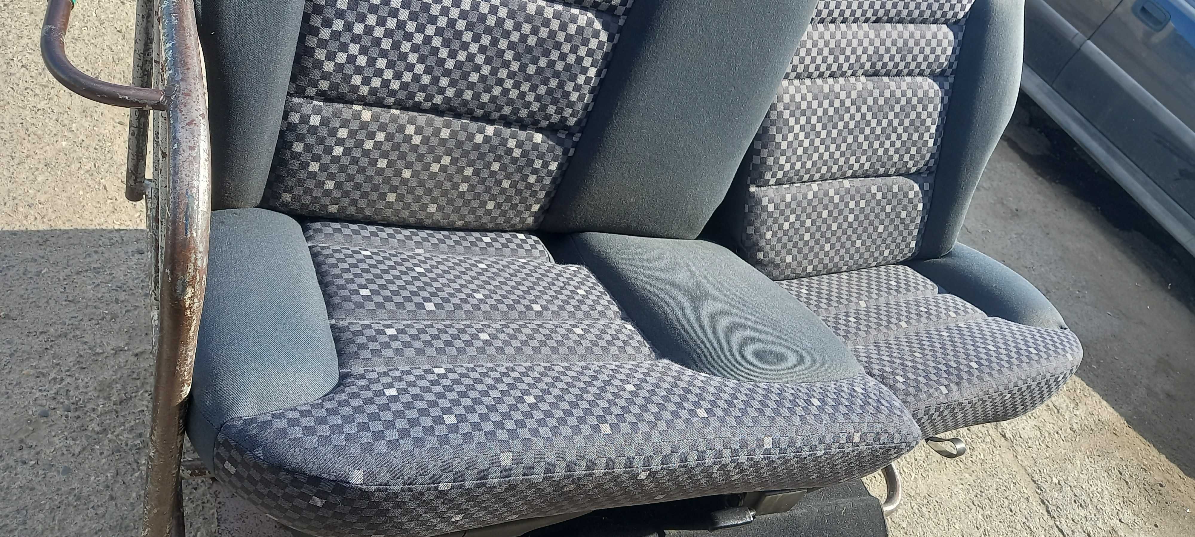 Fotele kanapa Audi A3 8L 3-drzwiowa