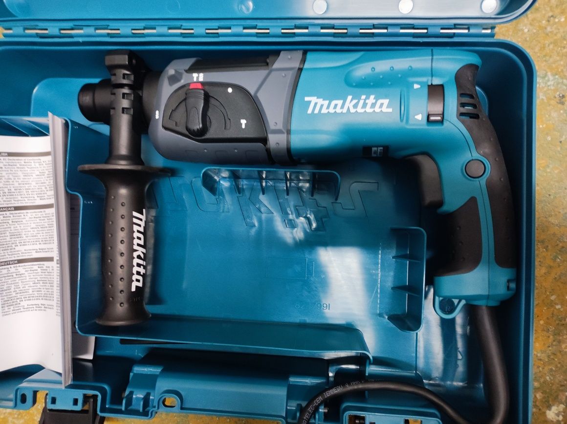 Оригінал новий  перфоратор Makita HR2470