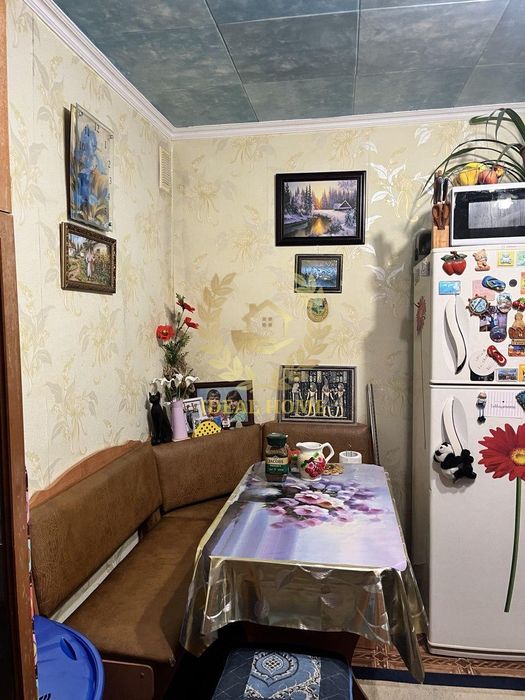 Продаж 2кімнат в гуртожитку 48 кв. м на вул. Петра Вершигори