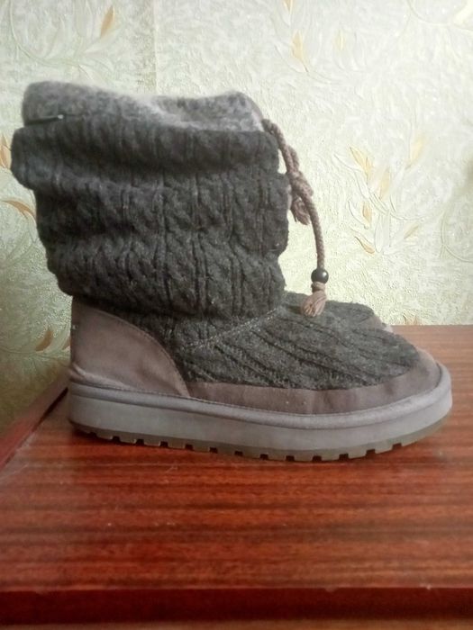 Женские полусапожки Скетчерс,оригинал,в отличном состоянии,р 38