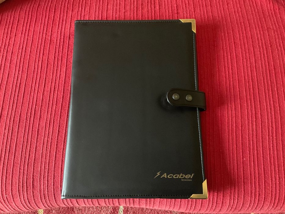 Mala, pasta pele, desenho A2 polipropileno