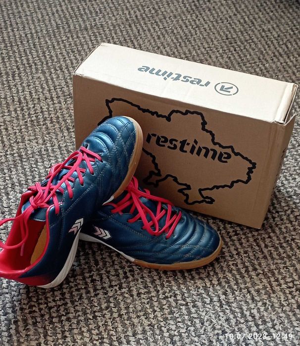 Футзалки Restime