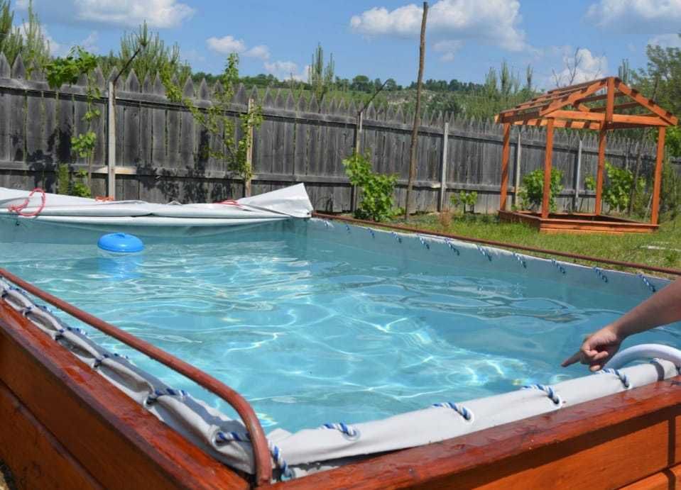 Продам дачний будинок