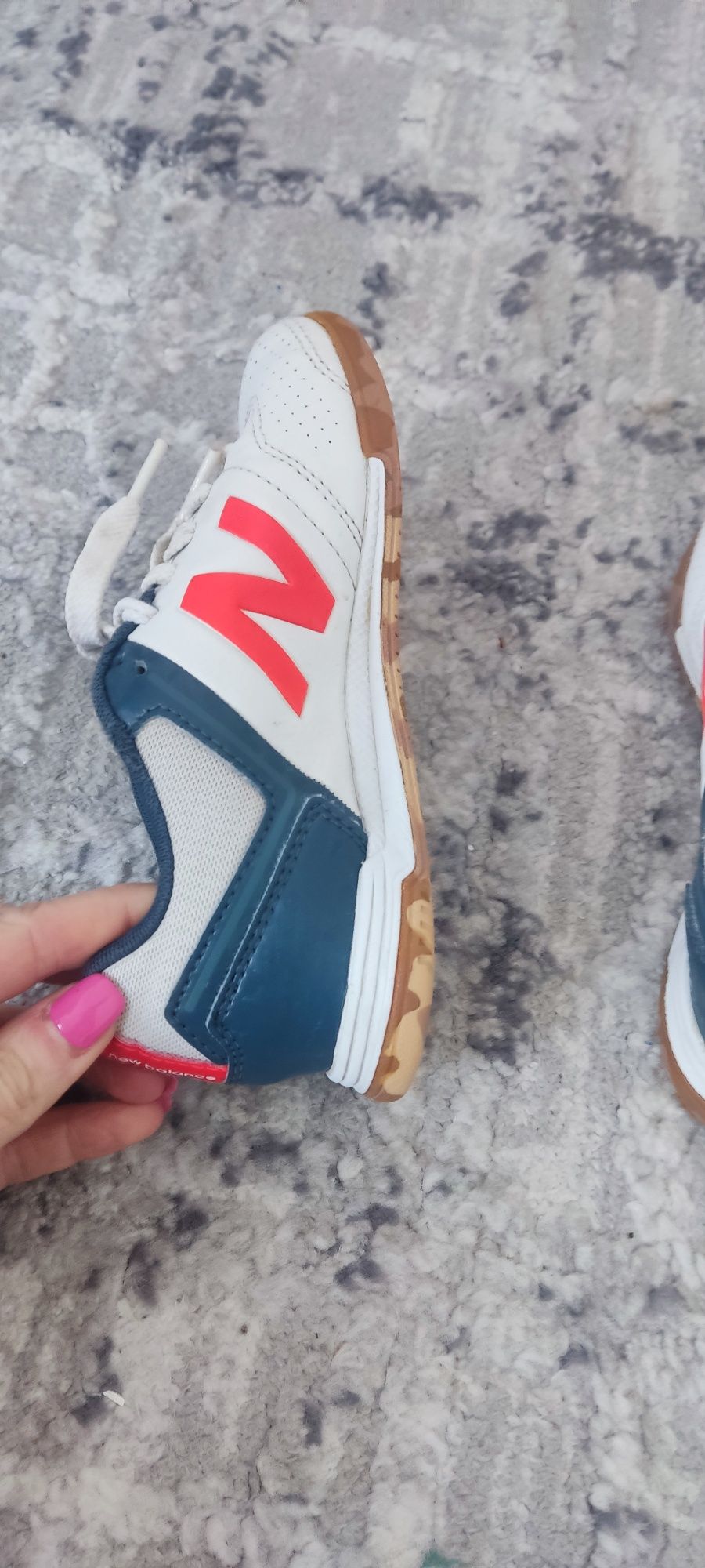 Buty sportowe chłopięce New Balance r.29