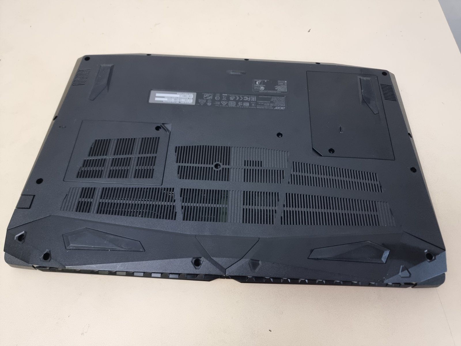 ІГРОВИЙ Acer Nitro / GTX 1050 4gb / Core i5-8300H / 16gb / ГАРАНТІЯ