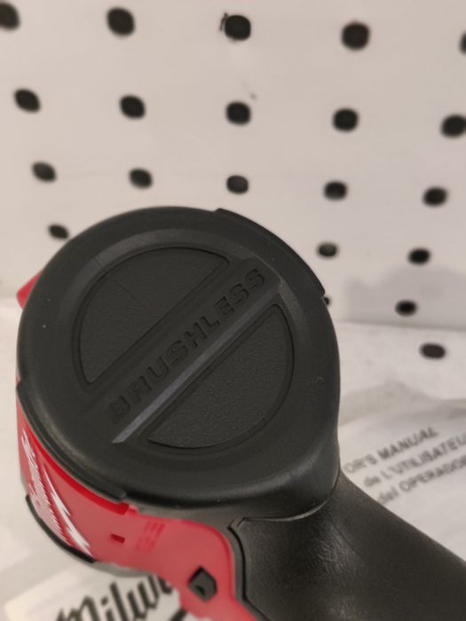 Milwaukee M18 brushless 3650-20 шуруповерт гайковерт Оригінал США