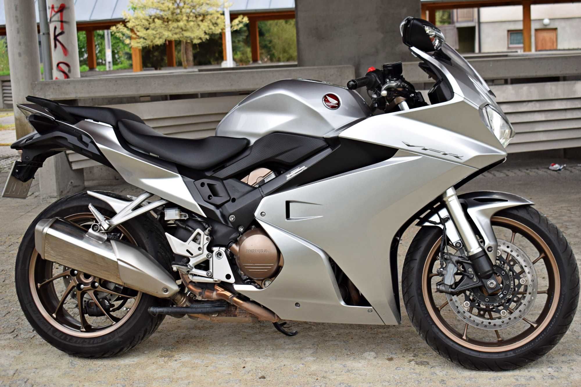 HONDA VFR 800 Zadbana BEZ WKŁADU Po Serwisie ORYGINAŁ Przebieg 34388km