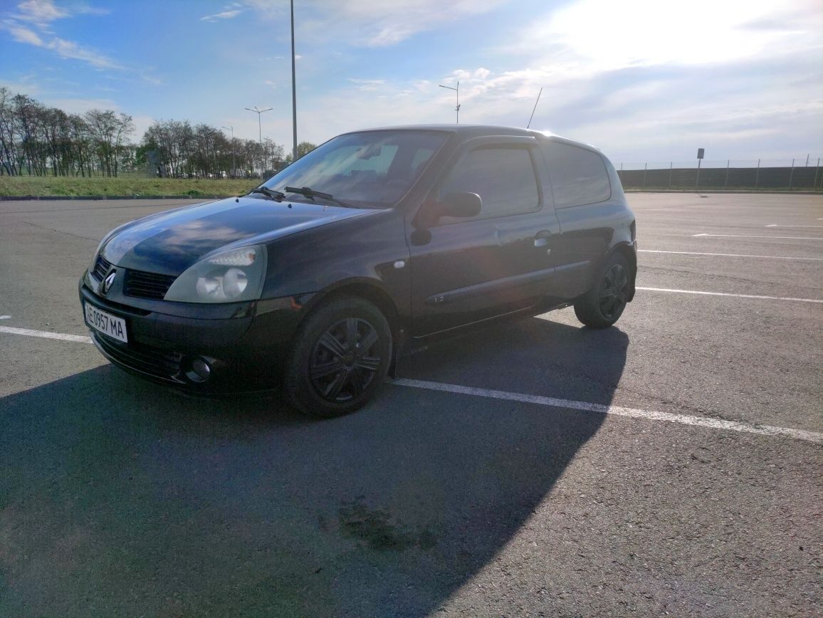 Renault Clio II хэтчбек