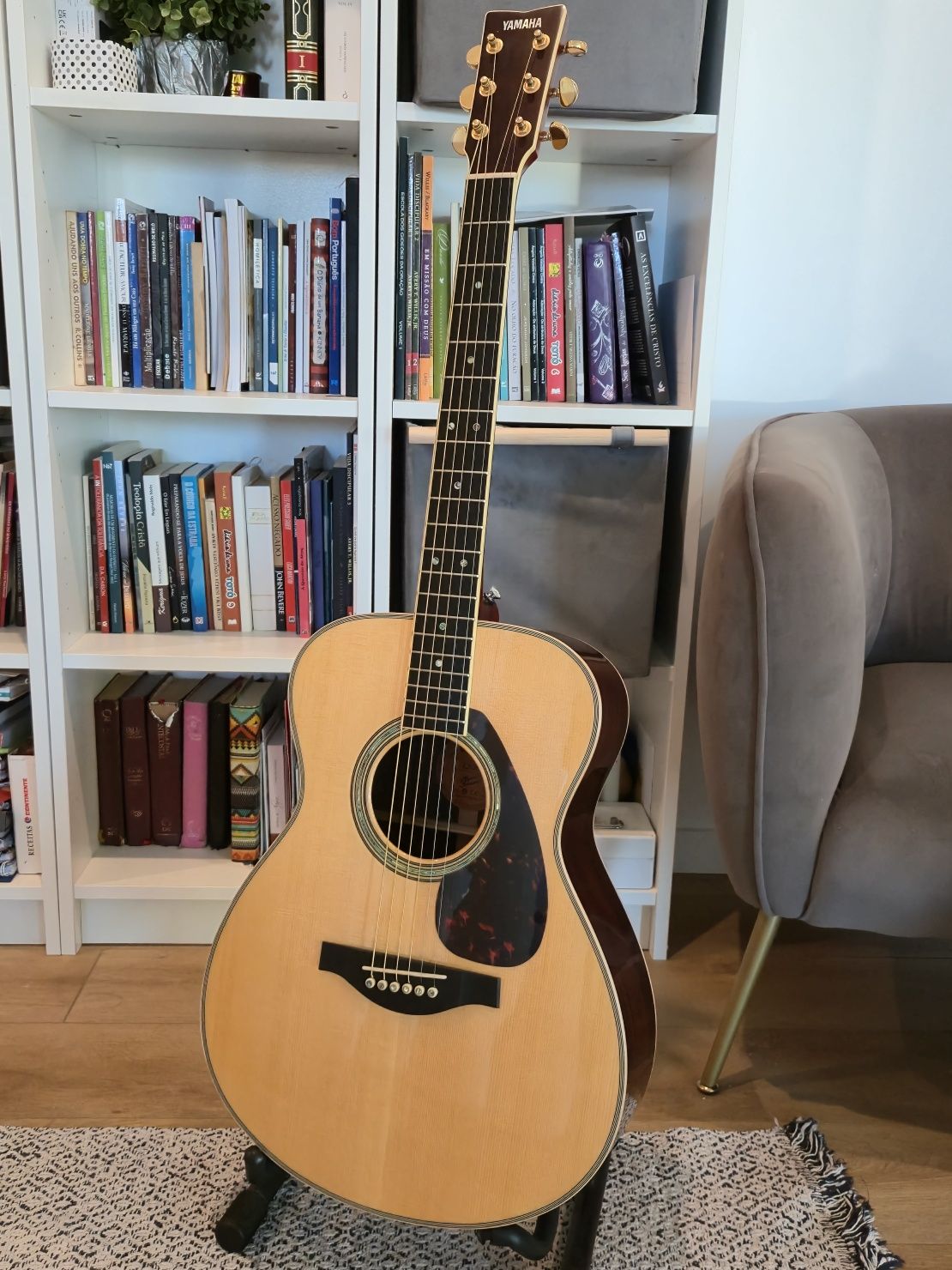Guitarra Yamaha LS-16 R.