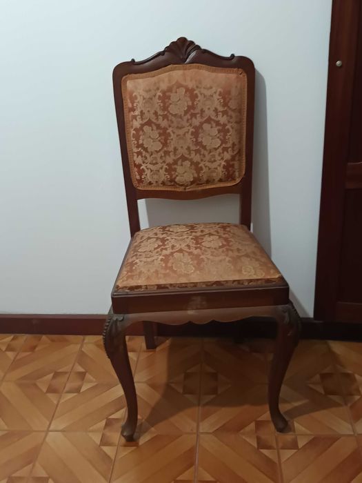 Conjunto de quarto antigo