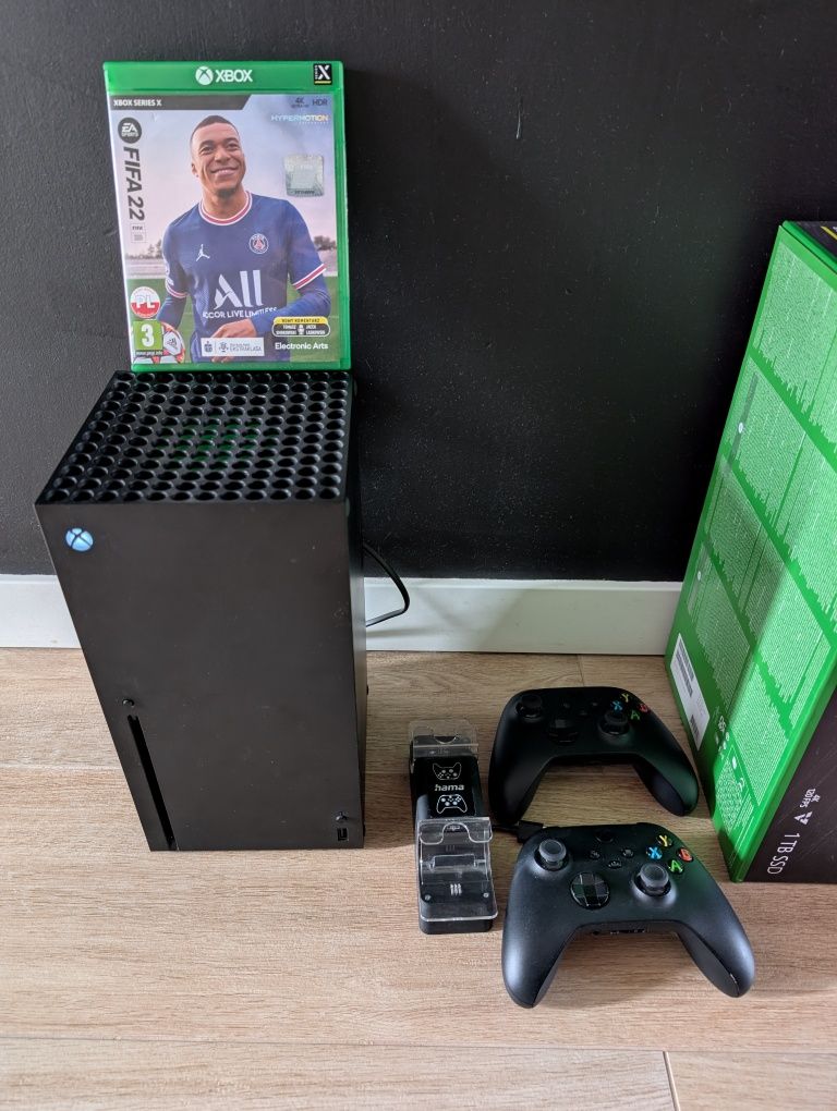 Xbox Series X 1tb + 2x pad + gra