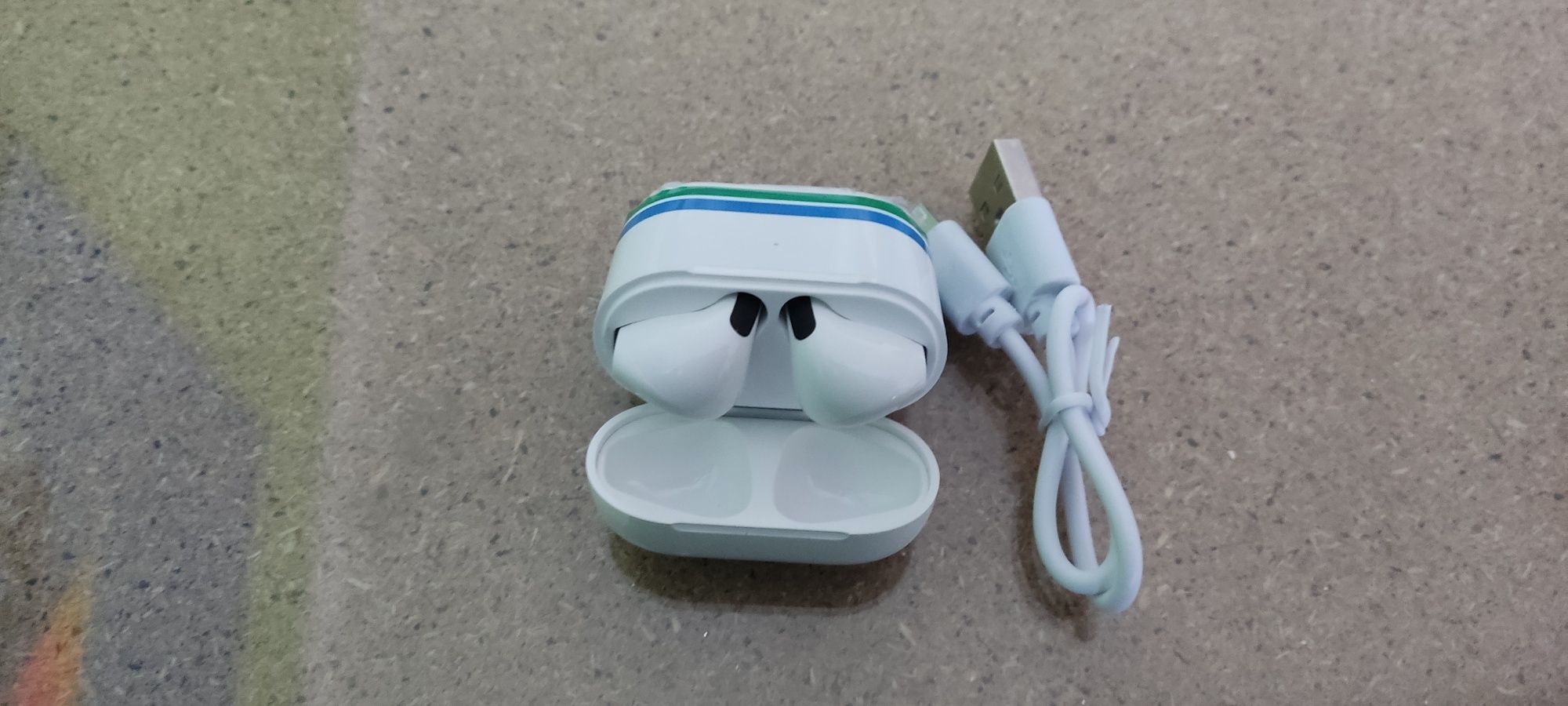 Auriculares bluetooth novos