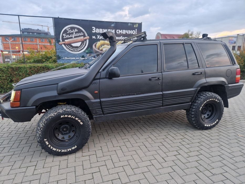 Jeep Cherokee 5.2 i-газ