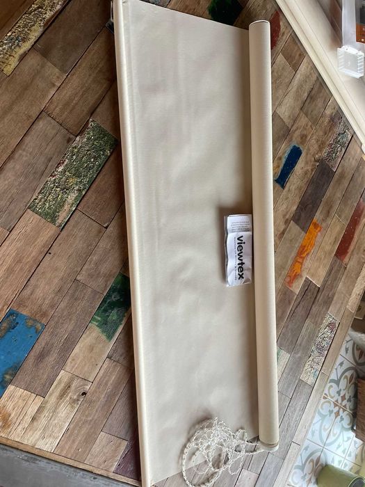 À venda: 7 estores de rolo Viewtex Opaco – 90 x 250 cm – Como novos!