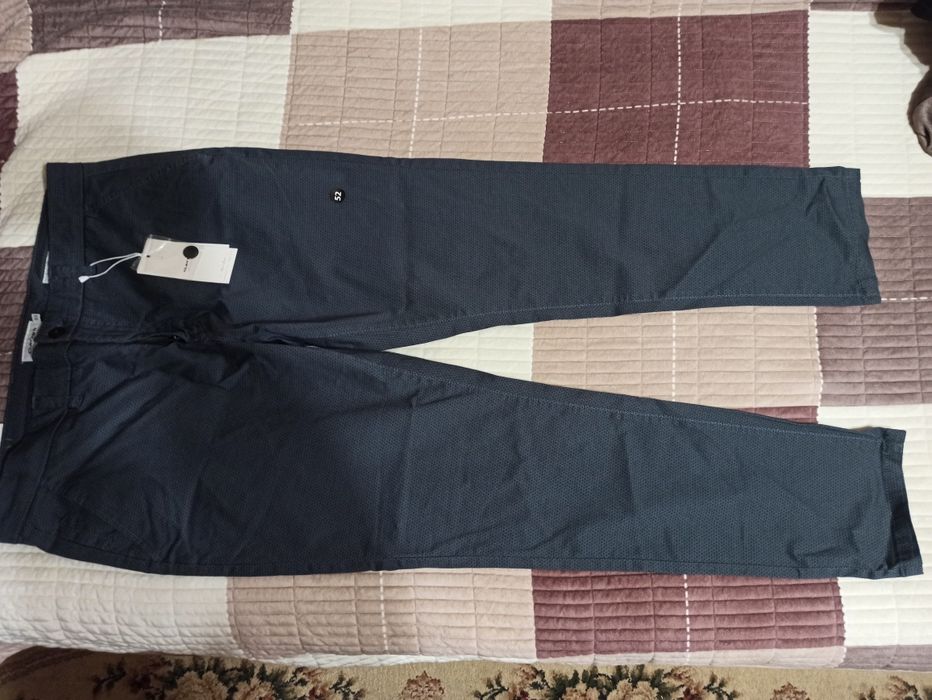 Штани basic slim fit (нові)
