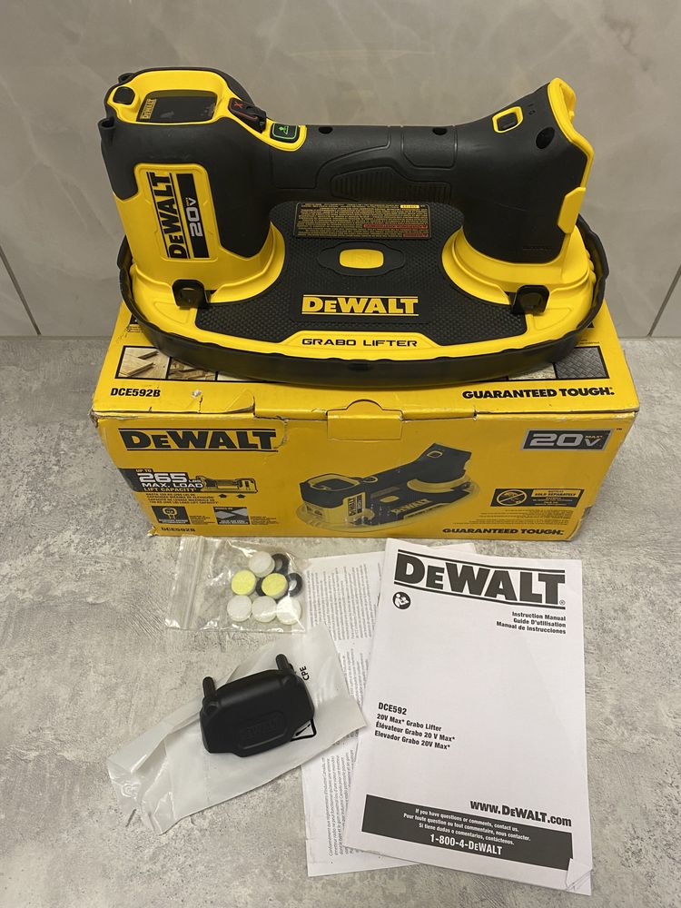 DeWALT DCE592B 20V MAX акумуляторна вакуумна присоска привезено з США