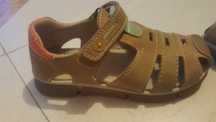 sandalias verao crianca como novas castanhas super confortaveis