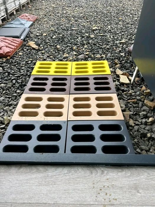 Блоки,парапети,шапки,поребрик