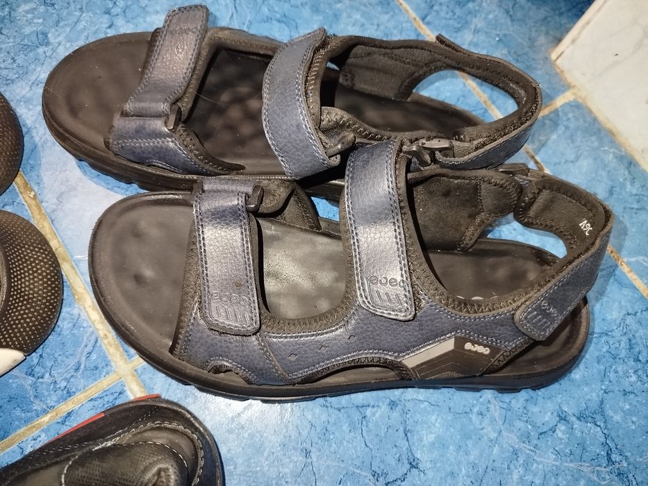 Чоловіче взуття кросівки босоніжки 41р.