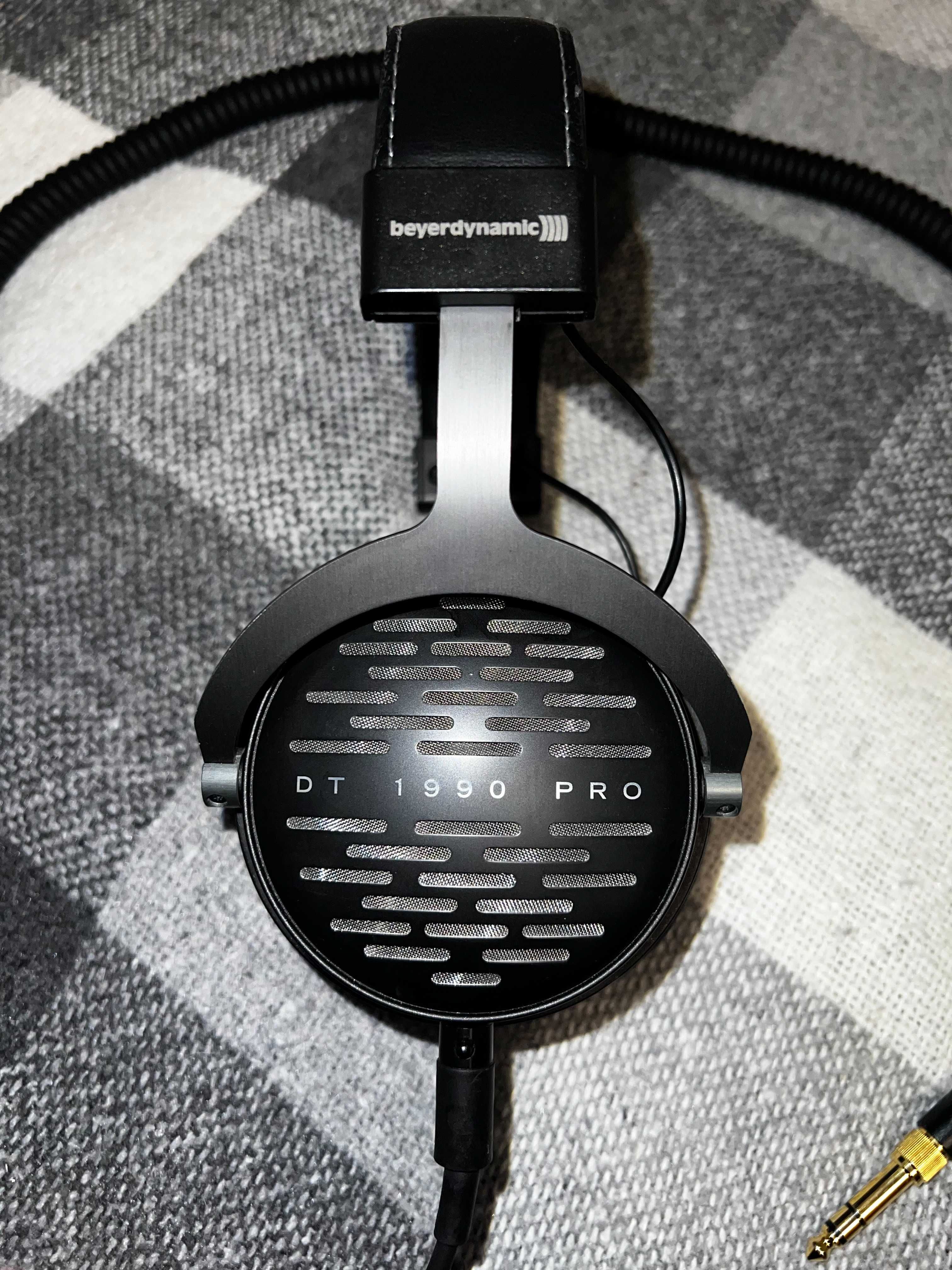 Професійні студійні навушники Beyerdynamic DT1990 PRO