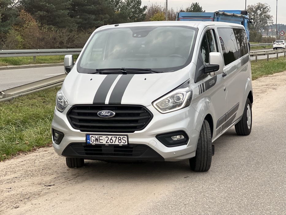 Ford Transit Custom 9 Osobowy