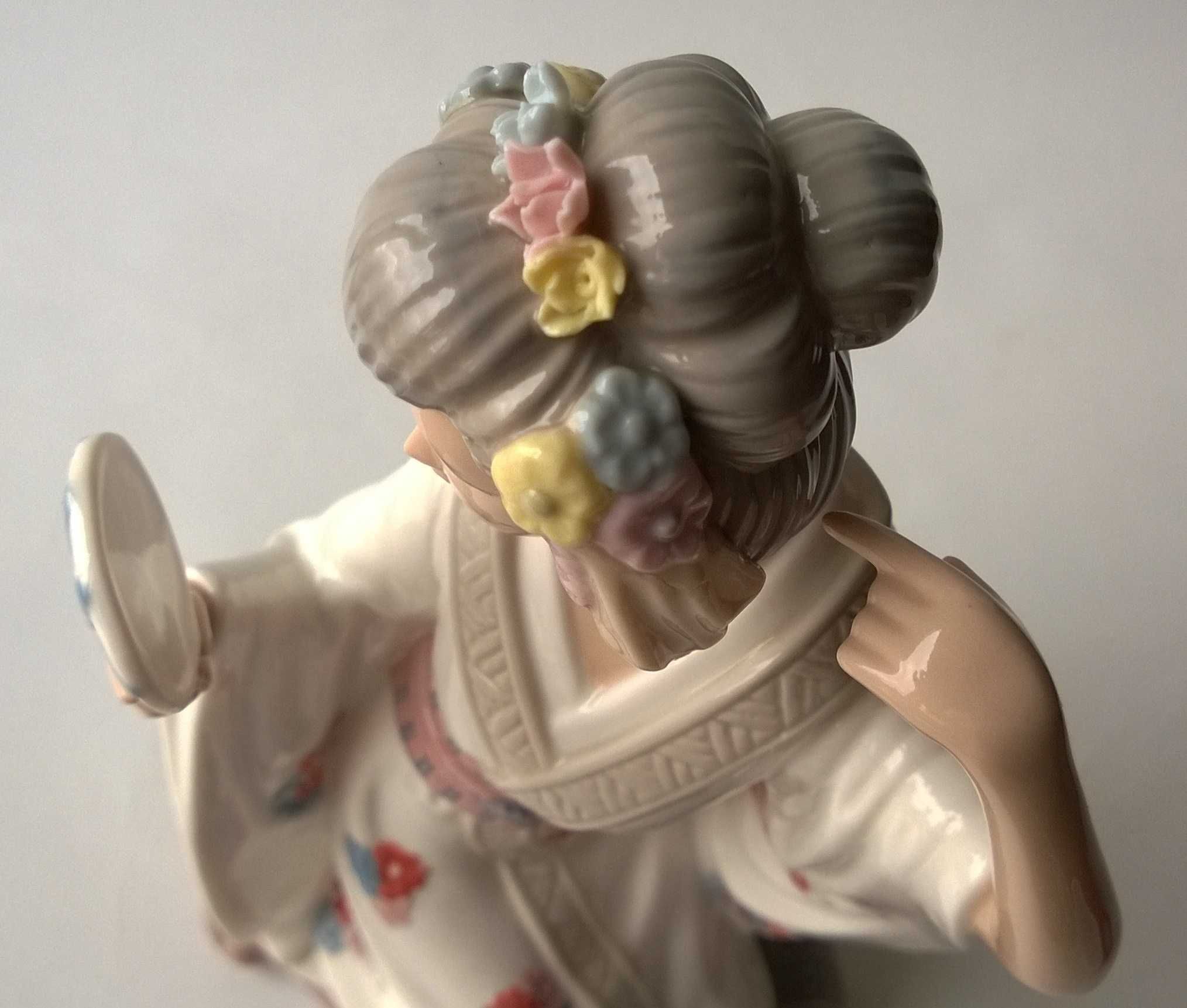 Figurka Porcelanowa Gejsza Porcelana