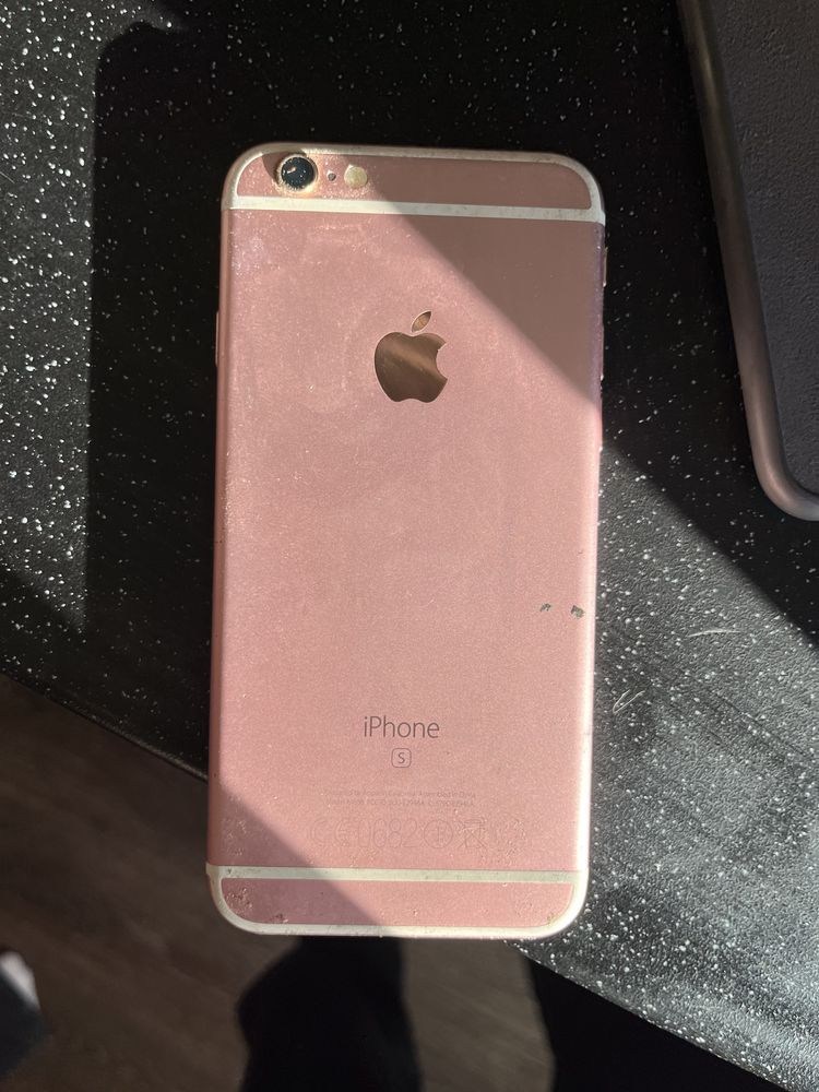 Iphone 6s розовый