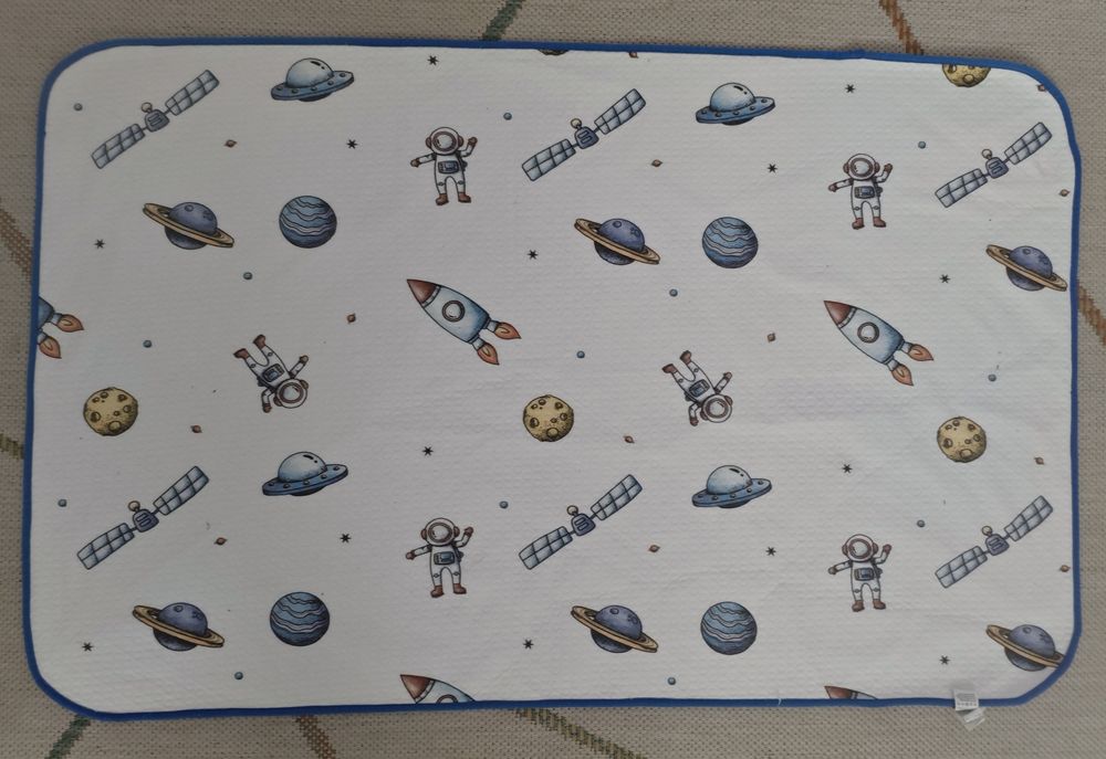 Mata do przewijania nieprzemakalna Sinsay 62x95 cm