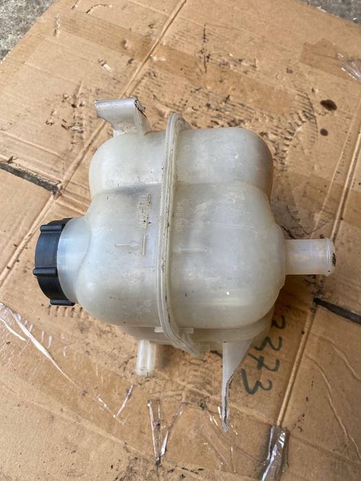 Расширительный бачок Ford Transit 2.0-2.4 2000-2006 год