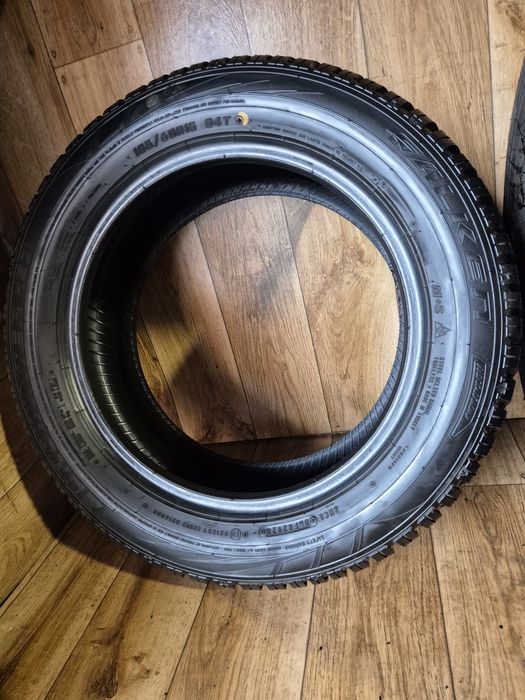 185/60/15 Falken komplet Zima 7,5mm 20r