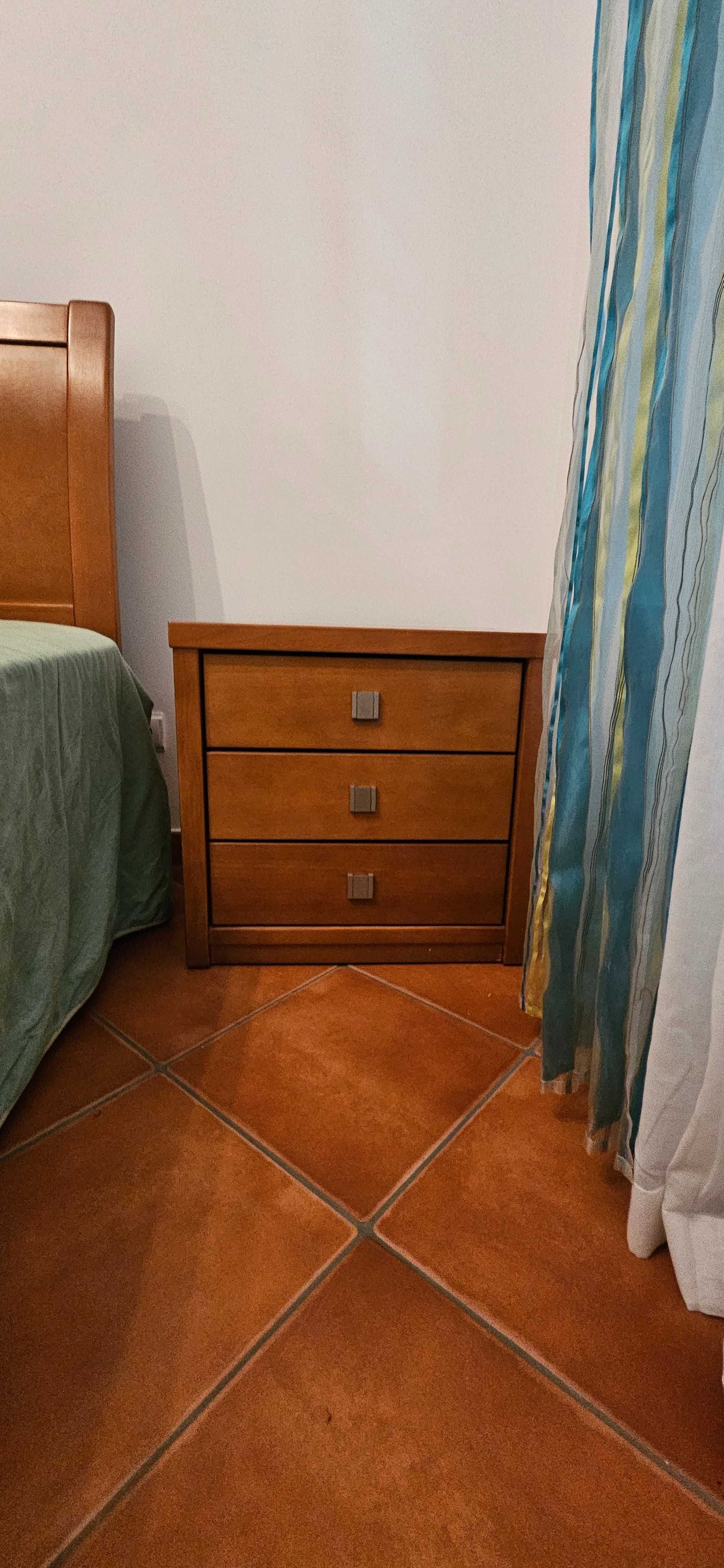 Quarto completo em madeira maciça - entrega gratis sotavento algarve
