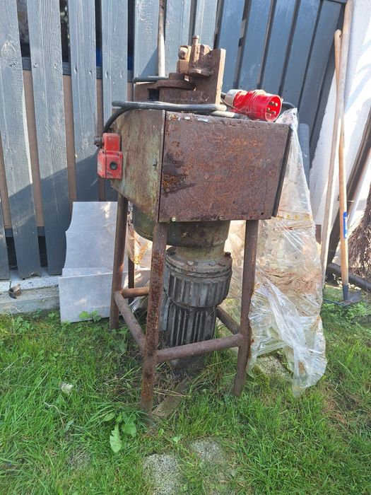 Giętarka do prętów stali