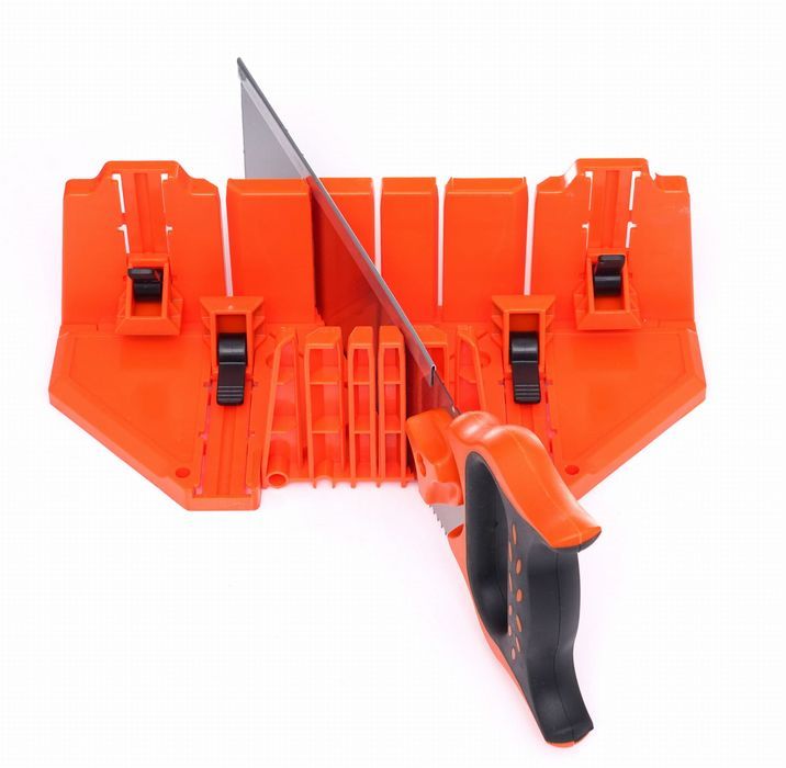 Piła ze skrzynką uciosową 350mm KD1091