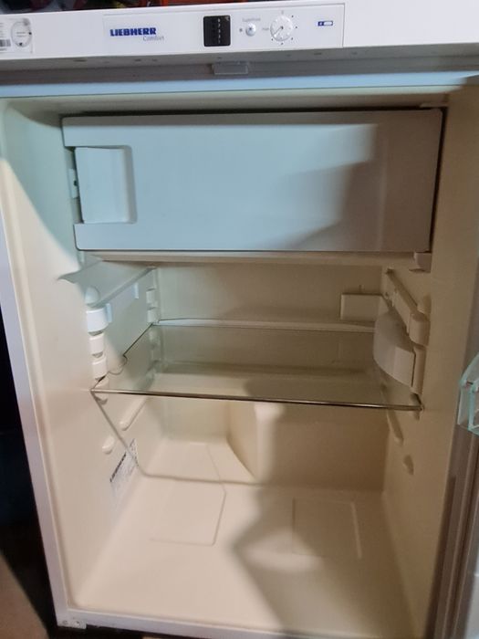 Продам мініхолодильник Liebherr