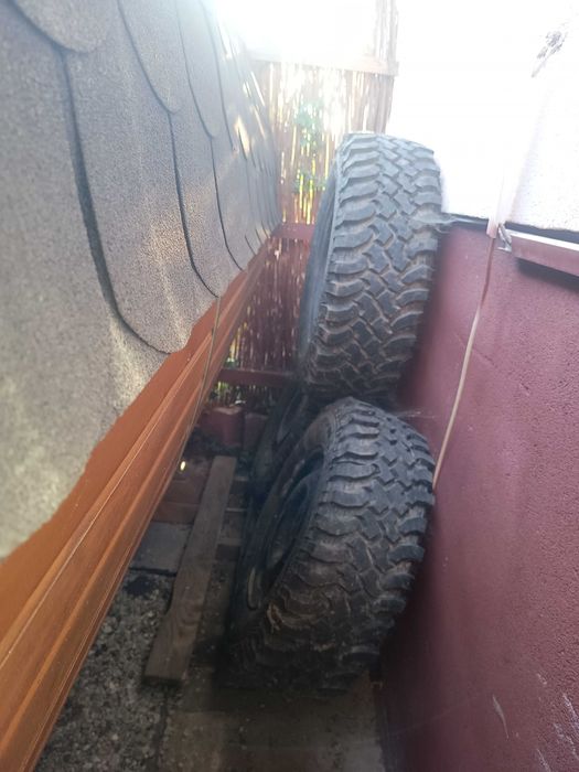 Opony 235/70R16 Land Rover Discovery II