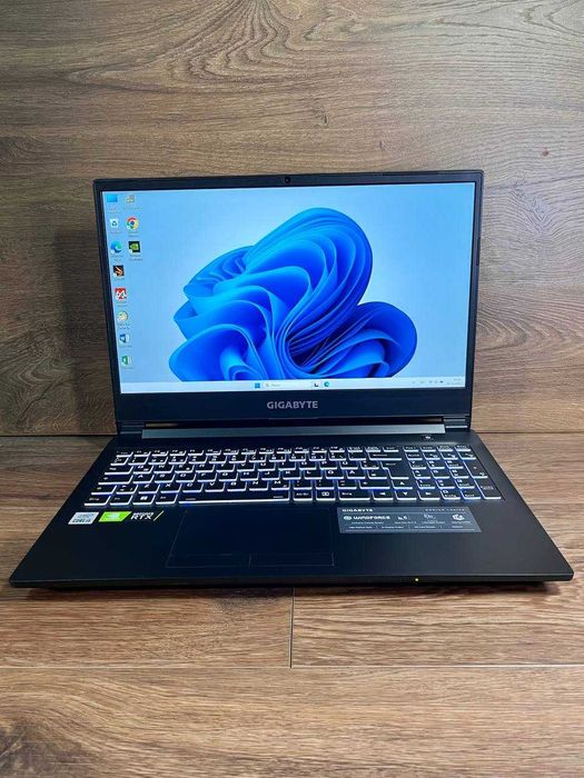 Gigabyte G5 KS\RTX 3060\i5-10500H\DDR4-16Gb\NVMe SSD-512Gb