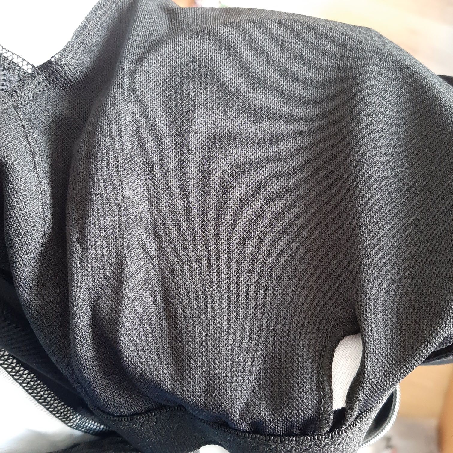 Strój kąpielowy z długim rękawem S