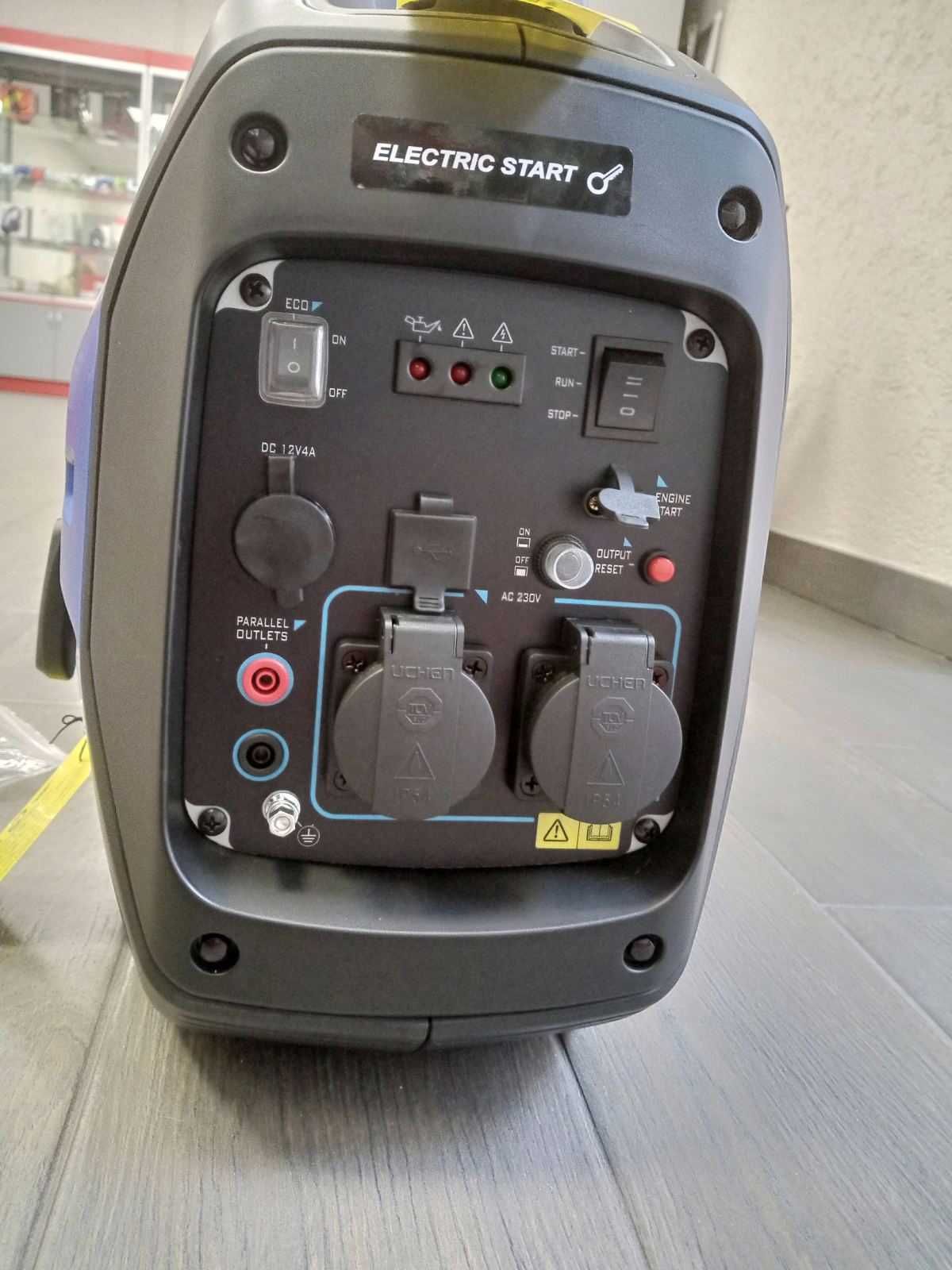 Генератор інверторний  ADLER AD-2200S PLUS 2,2 кВт 230В