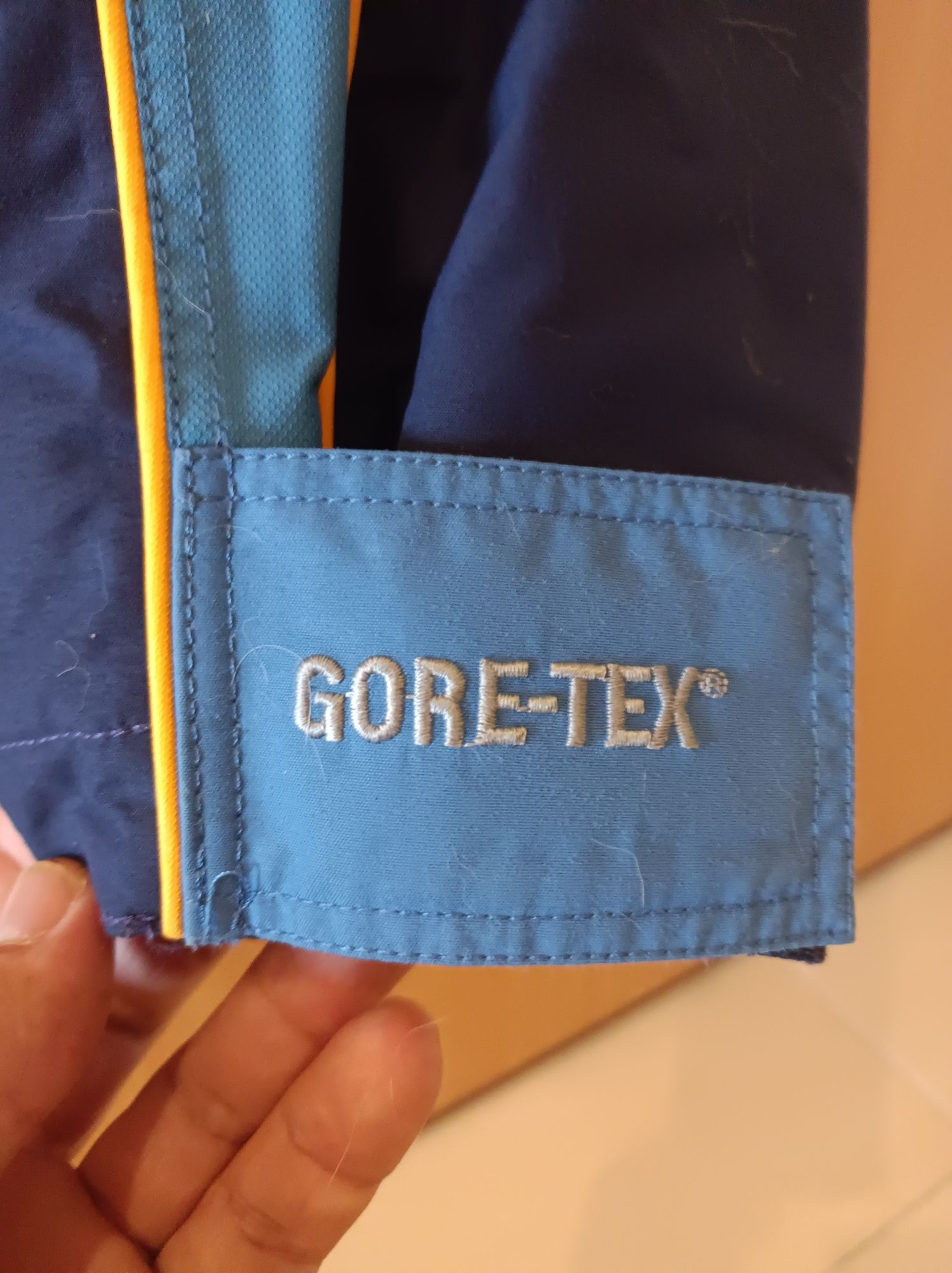 Blusão Peak Performance gore-tex  M