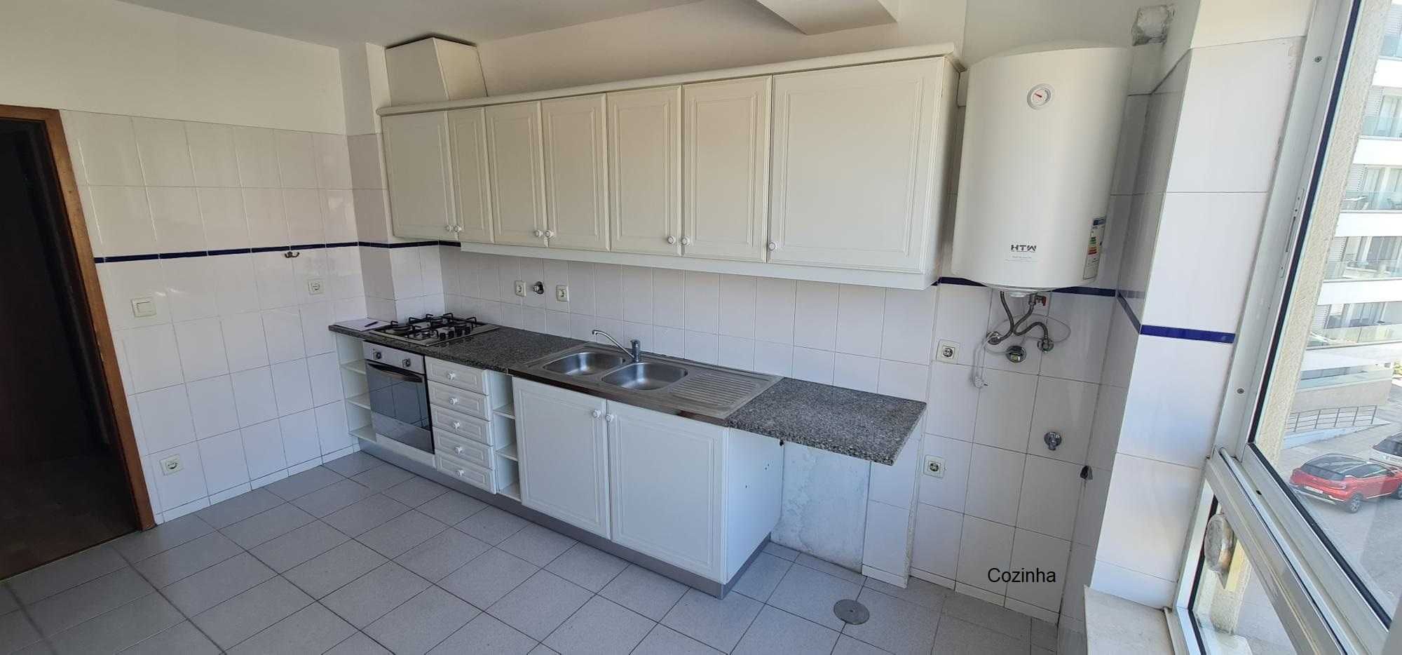 Arrenda-se apartamento T3