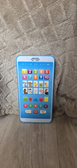 Лот(набір) іграшок. Книжечка з віршиками. Краб. Піраміда. Слоненя. Тел