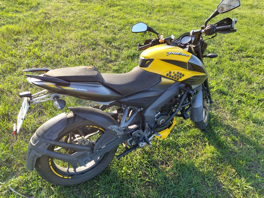 Bajaj pulsar ns200 2018