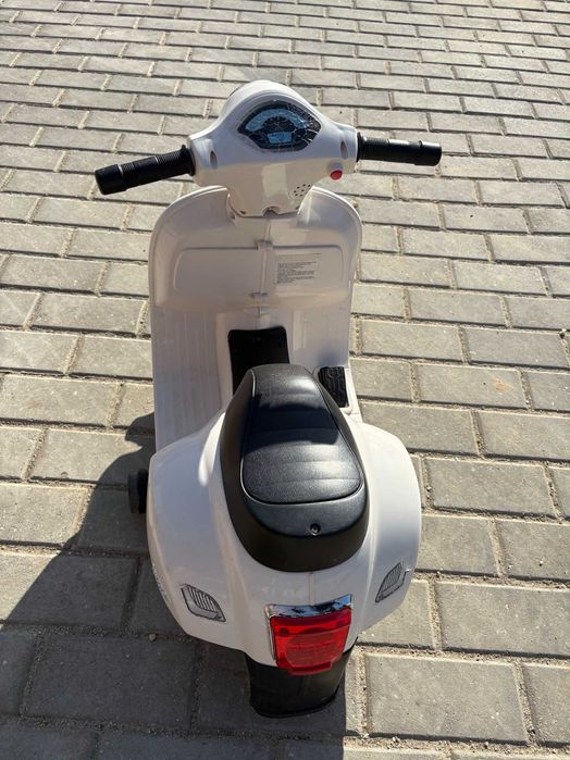 Mota vespa p/ criança