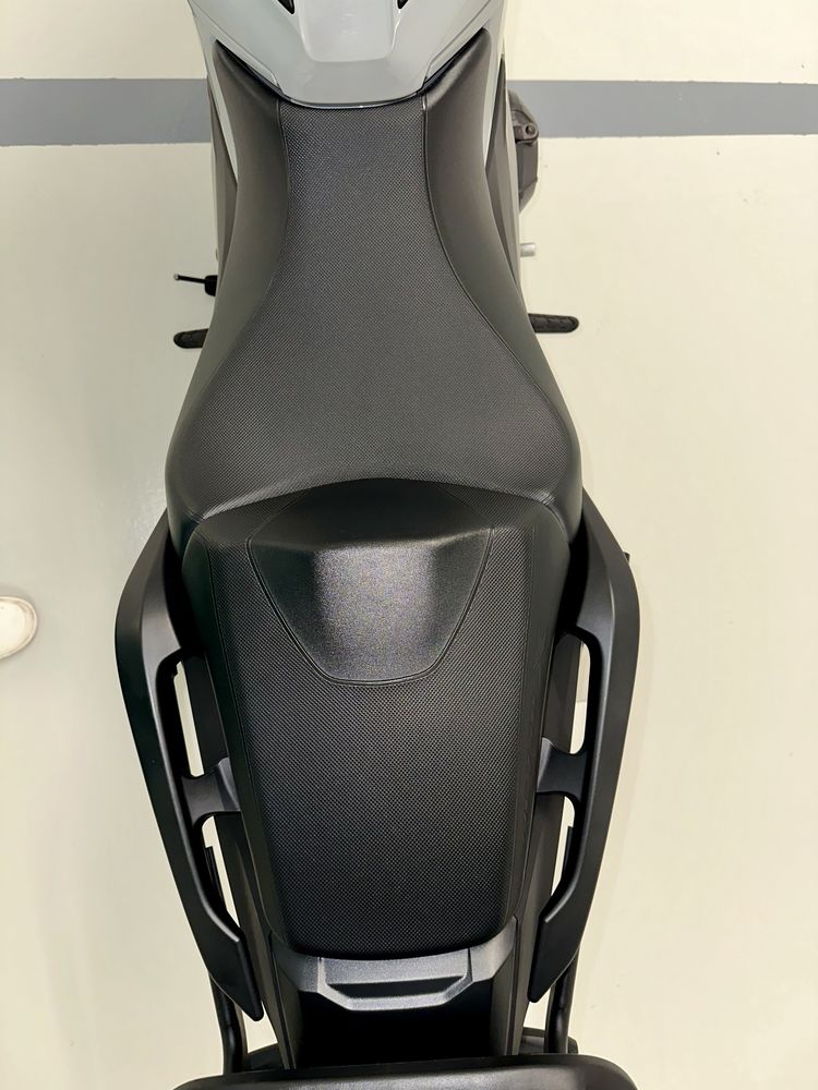 Honda NC 750 X . Manutenção dos 12.000 km realizado; selo pago