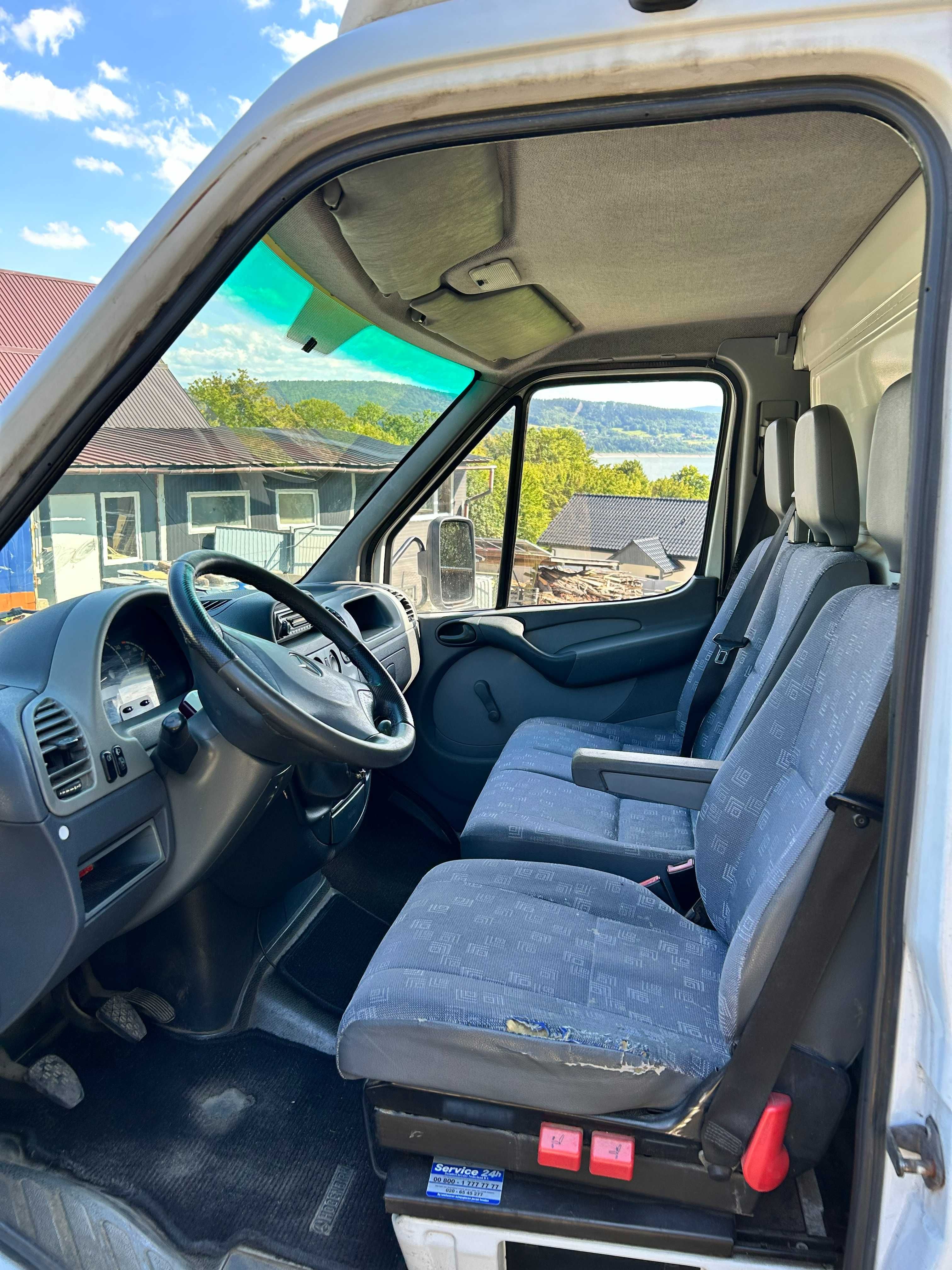 Mercedes Sprinter 413 kontener