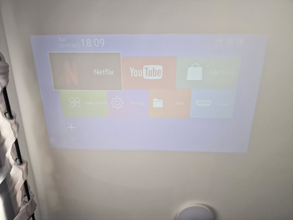 Projektor multimedialny